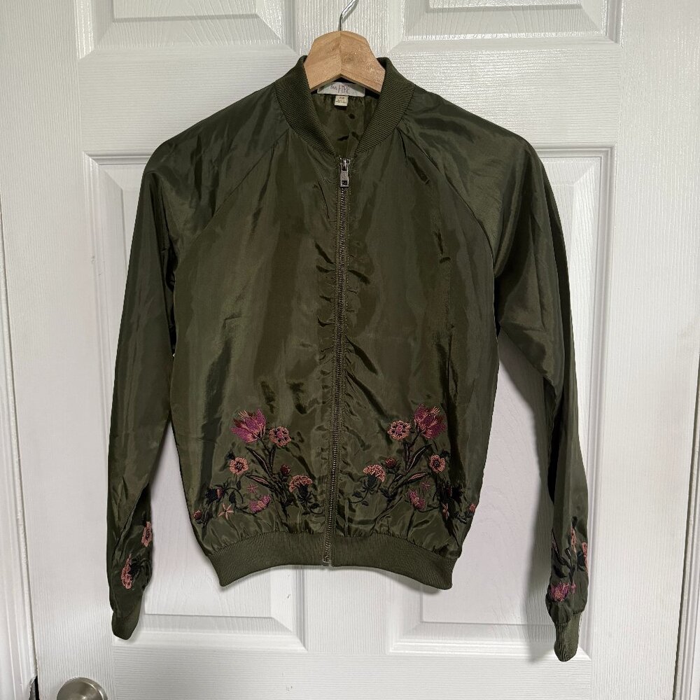 Love Fire Green Floral Embroidered Bomber Jacket Size XS fall sweater weather